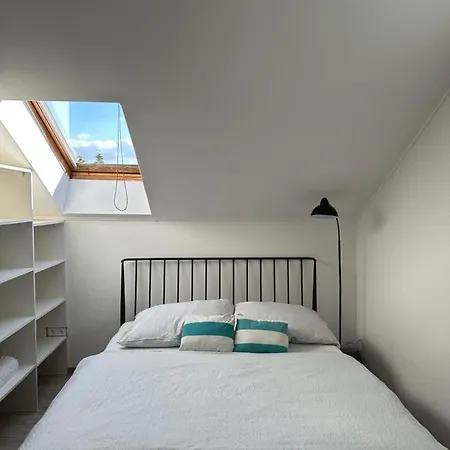 Apartment Prijemny Podkrovny V Srdci Dechtic